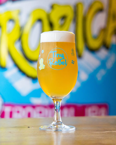 Clwb Pint Glass 